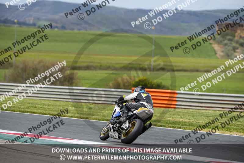 cadwell no limits trackday;cadwell park;cadwell park photographs;cadwell trackday photographs;enduro digital images;event digital images;eventdigitalimages;navarra;no limits trackdays;peter wileman photography;racing digital images;trackday digital images;trackday photos
